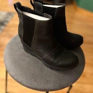 Sorel Joan of Arctic Wedge II Chelsea Boot Size 7